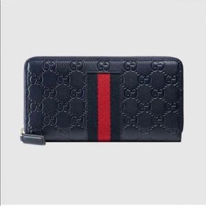 Gucci Supreme Wallet (Authentic)